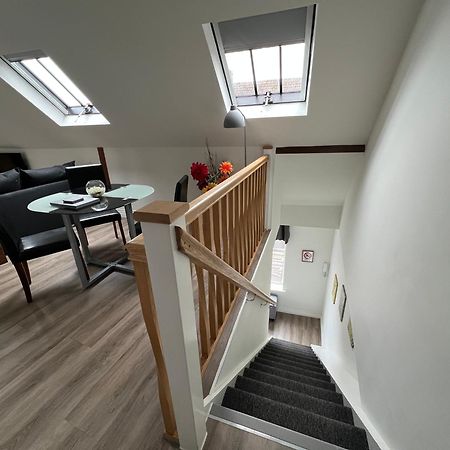 Glastonbury Secret Retreat - 1 Bd Split-Level Apt, Sleeps 3 Buitenkant foto