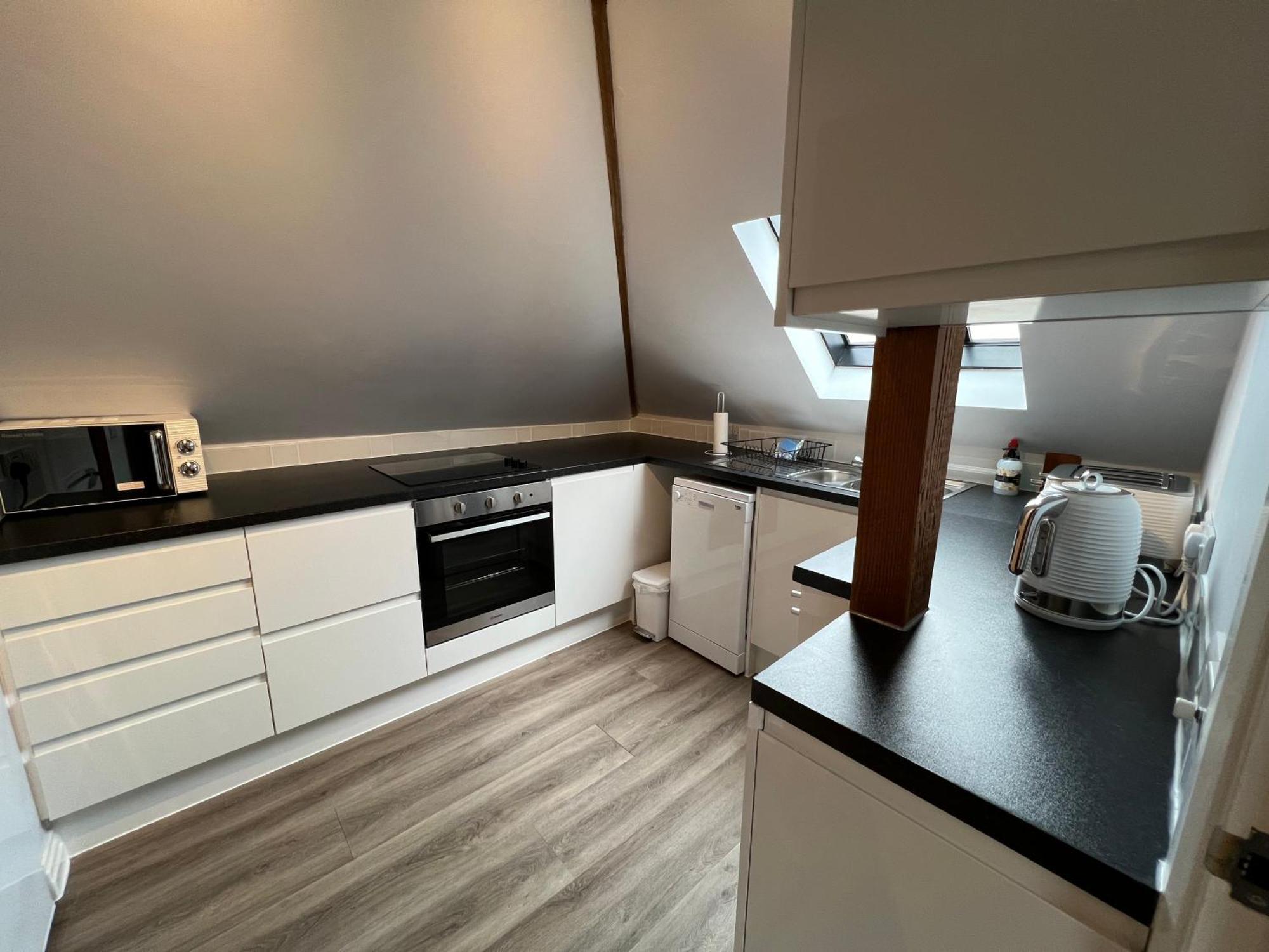 Glastonbury Secret Retreat - 1 Bd Split-Level Apt, Sleeps 3 Buitenkant foto