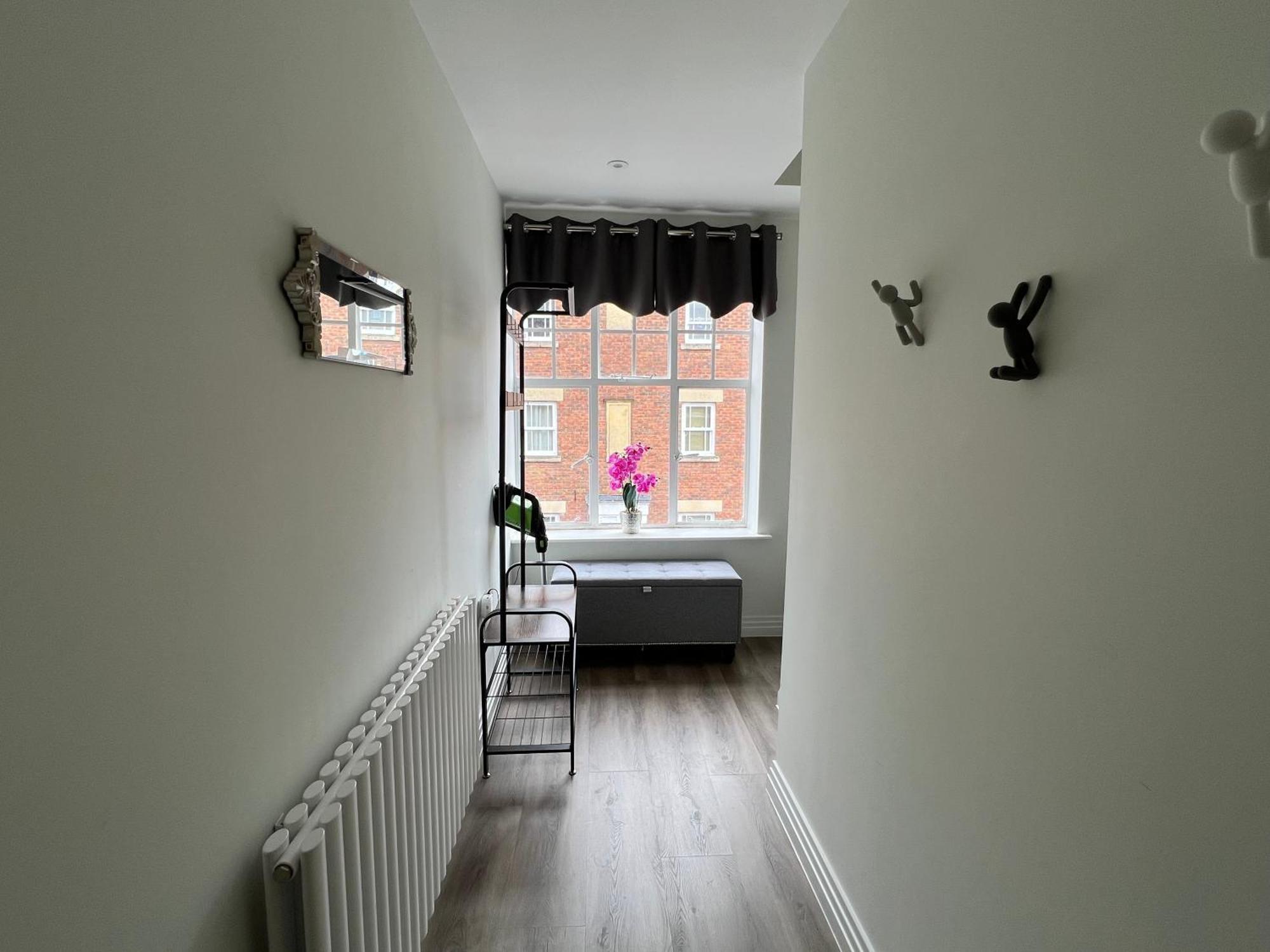 Glastonbury Secret Retreat - 1 Bd Split-Level Apt, Sleeps 3 Buitenkant foto
